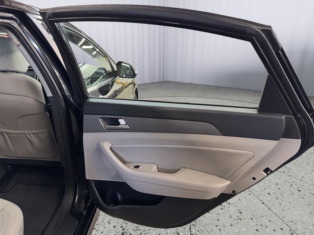2018 Hyundai Sonata Hybrid SE