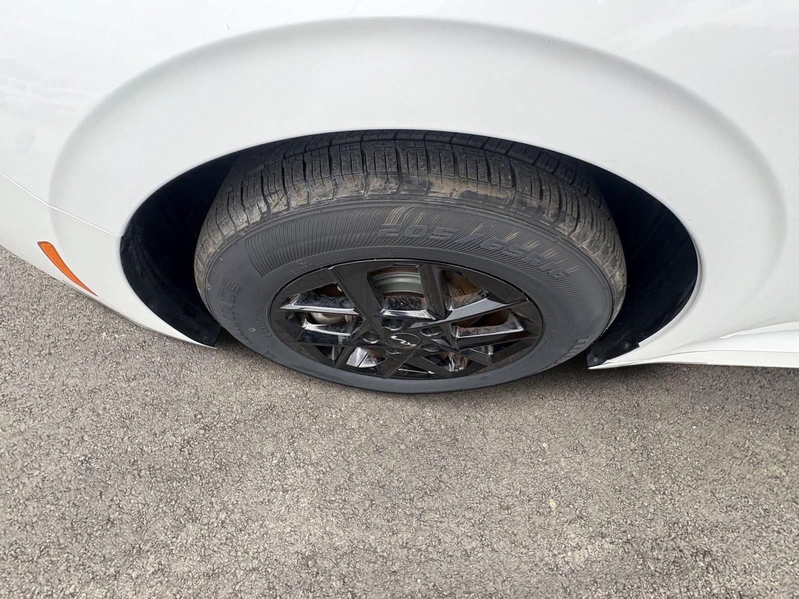 2025 Kia K5 LXS
