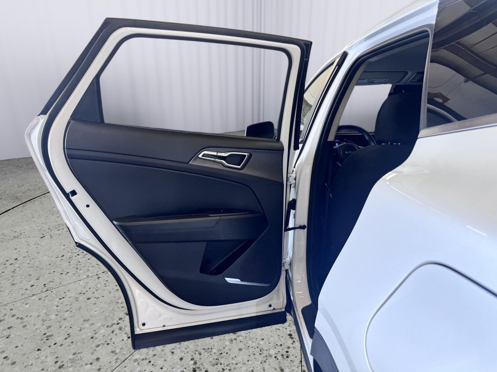 2025 Kia Sportage Hybrid LX