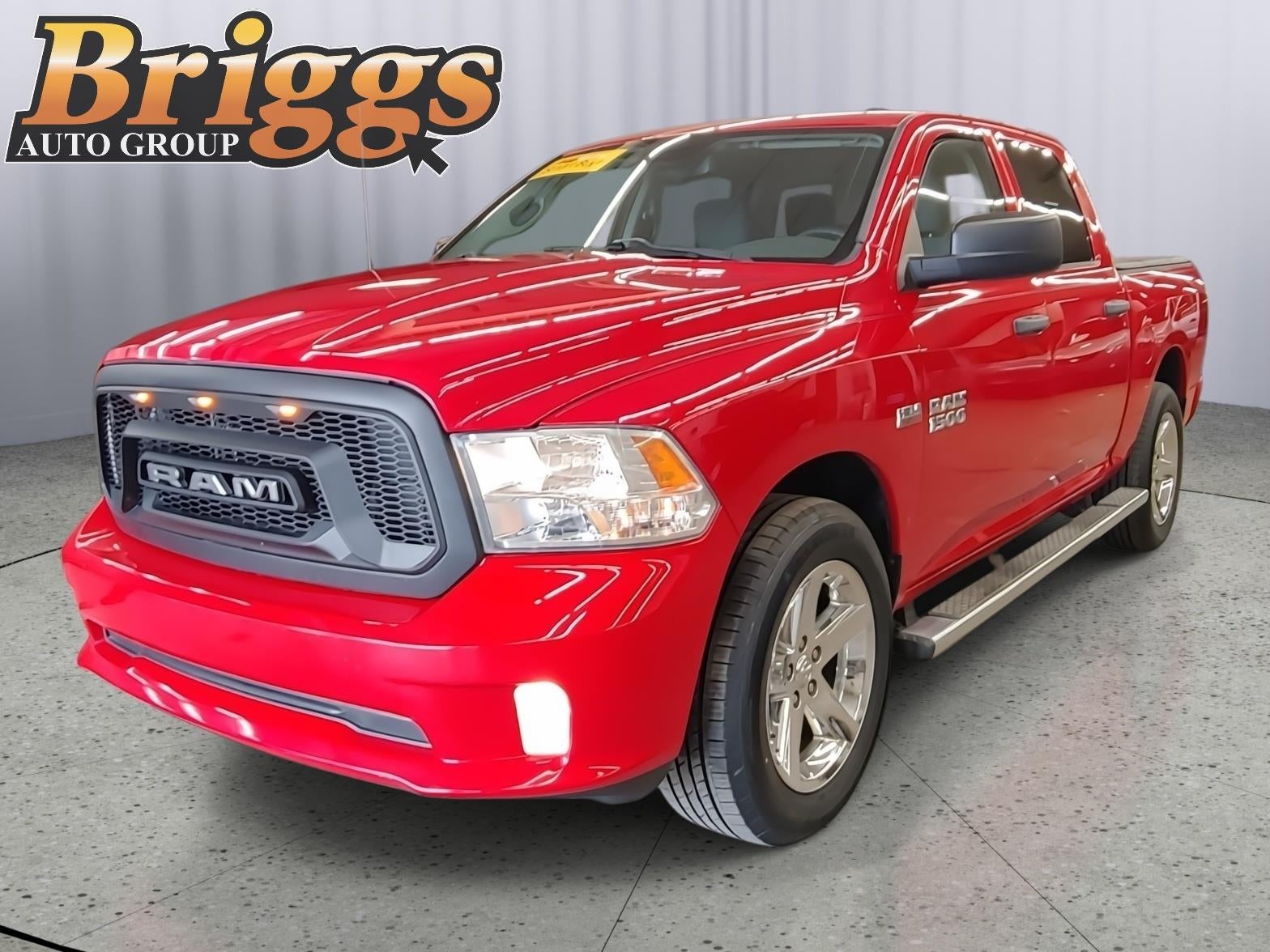 2014 RAM 1500 Express 4x4 Crew Cab's photo