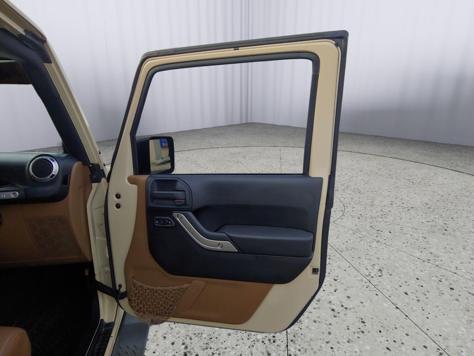 2011 Jeep Wrangler Unlimited Sahara