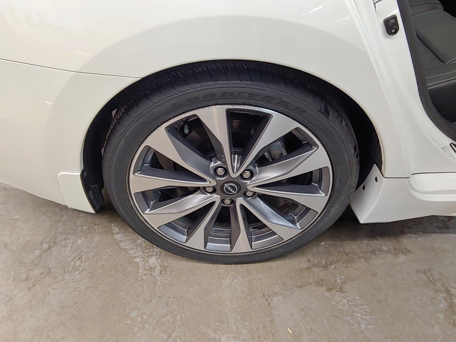 2023 Nissan Maxima Platinum