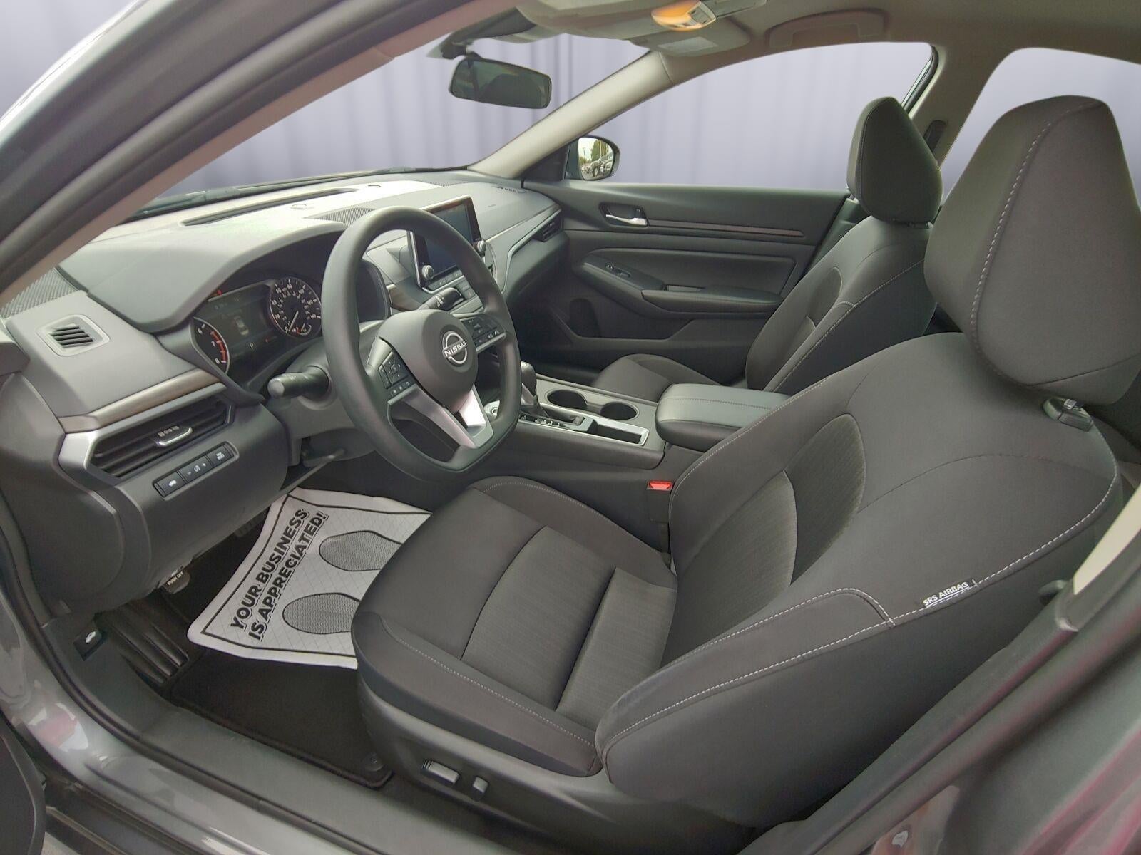 2025 Nissan Altima SV - Photo 24
