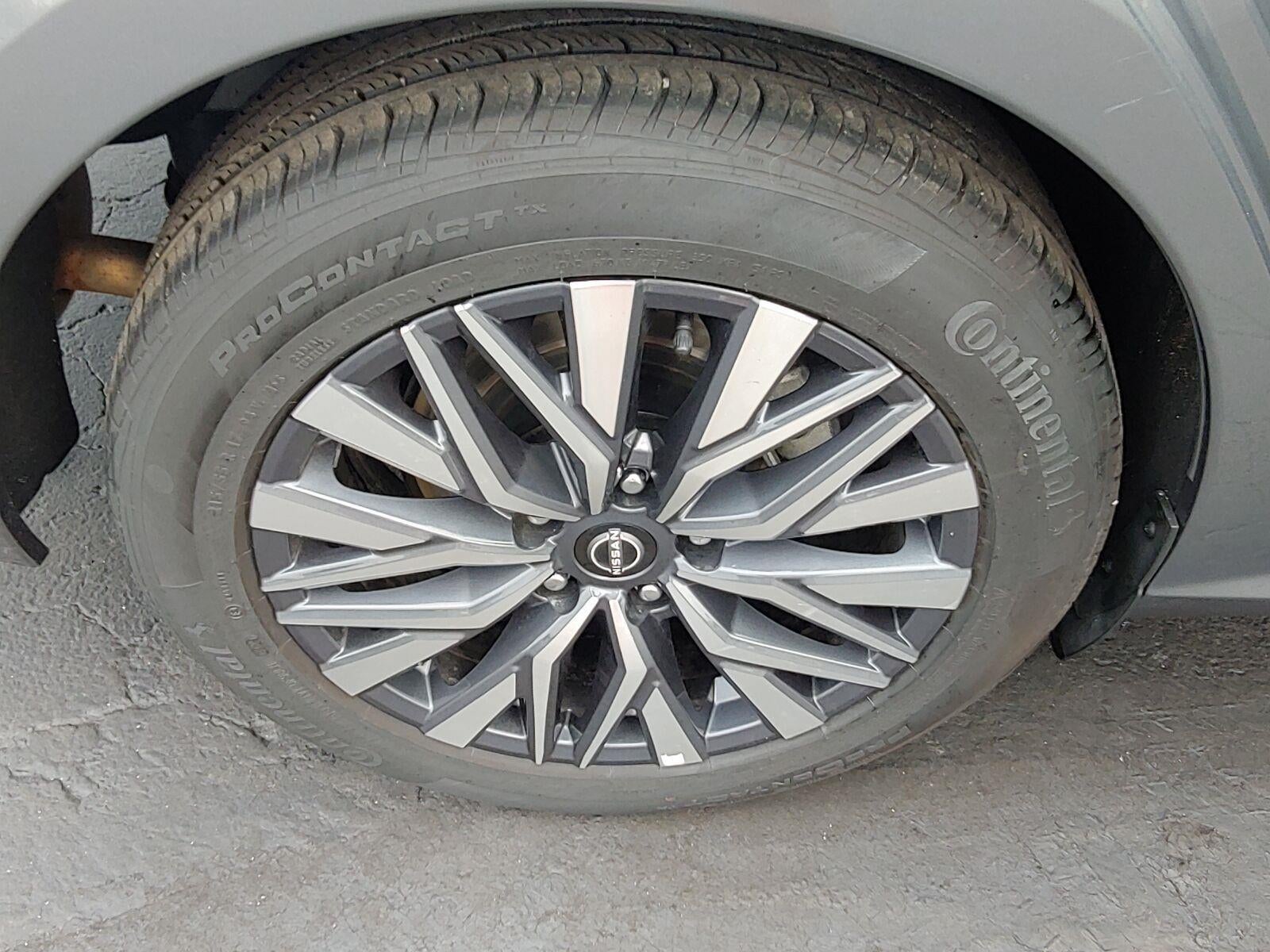2025 Nissan Altima SV - Photo 31
