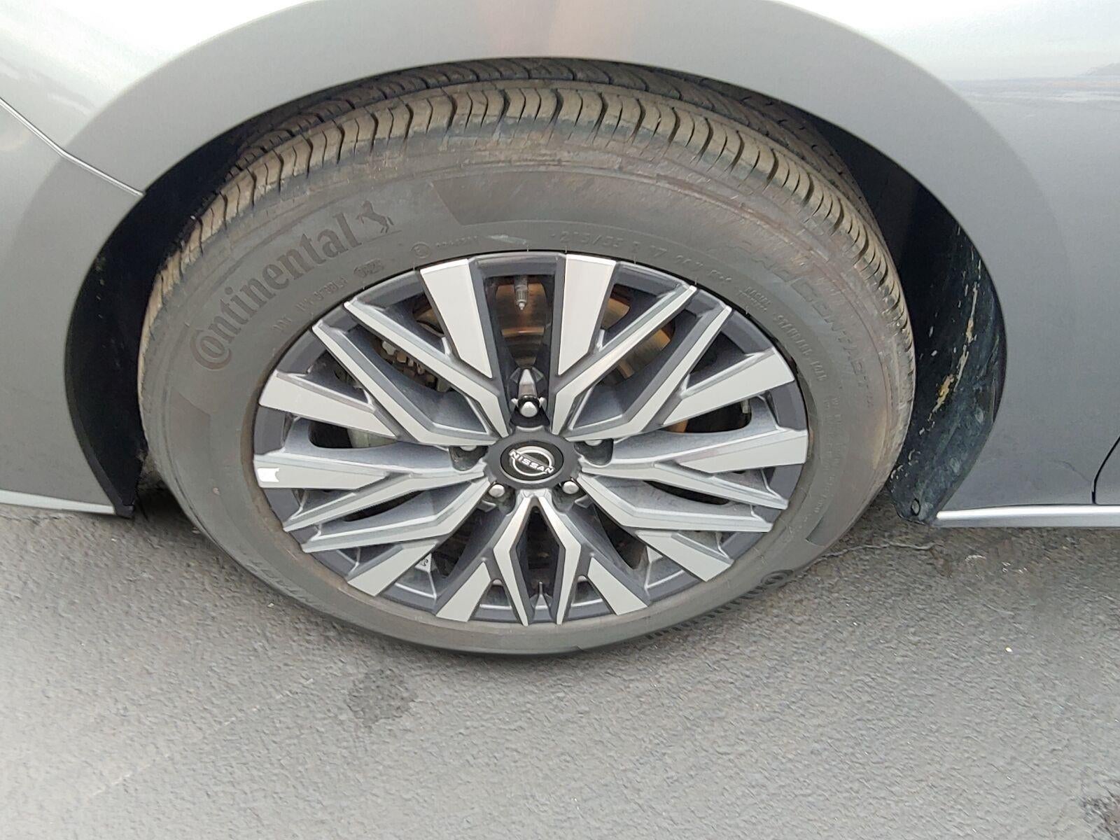2025 Nissan Altima SV - Photo 33