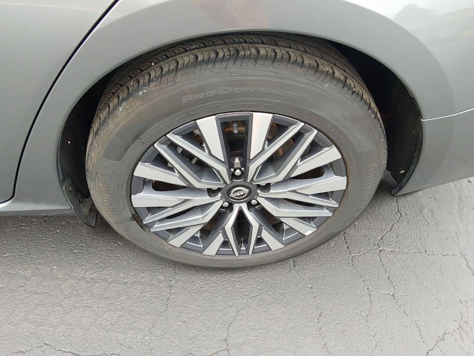 2025 Nissan Altima SV - Photo 34