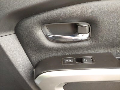 2022 Nissan Titan SV