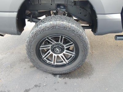 2022 Nissan Titan SV