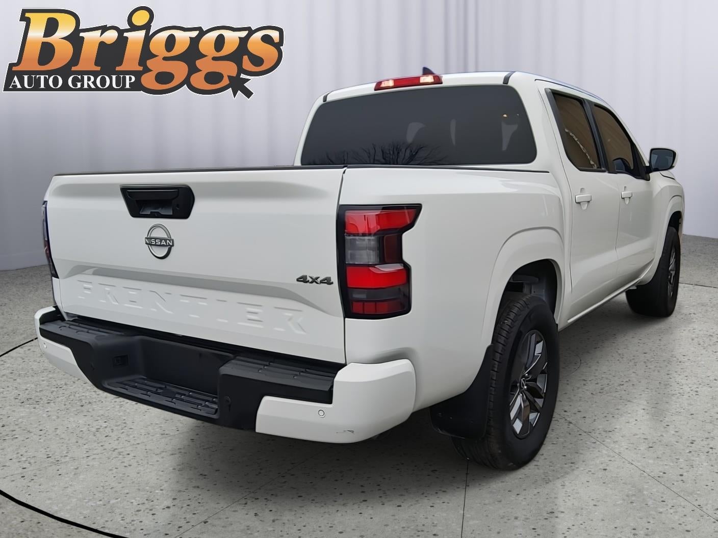 2025 Nissan Frontier SV