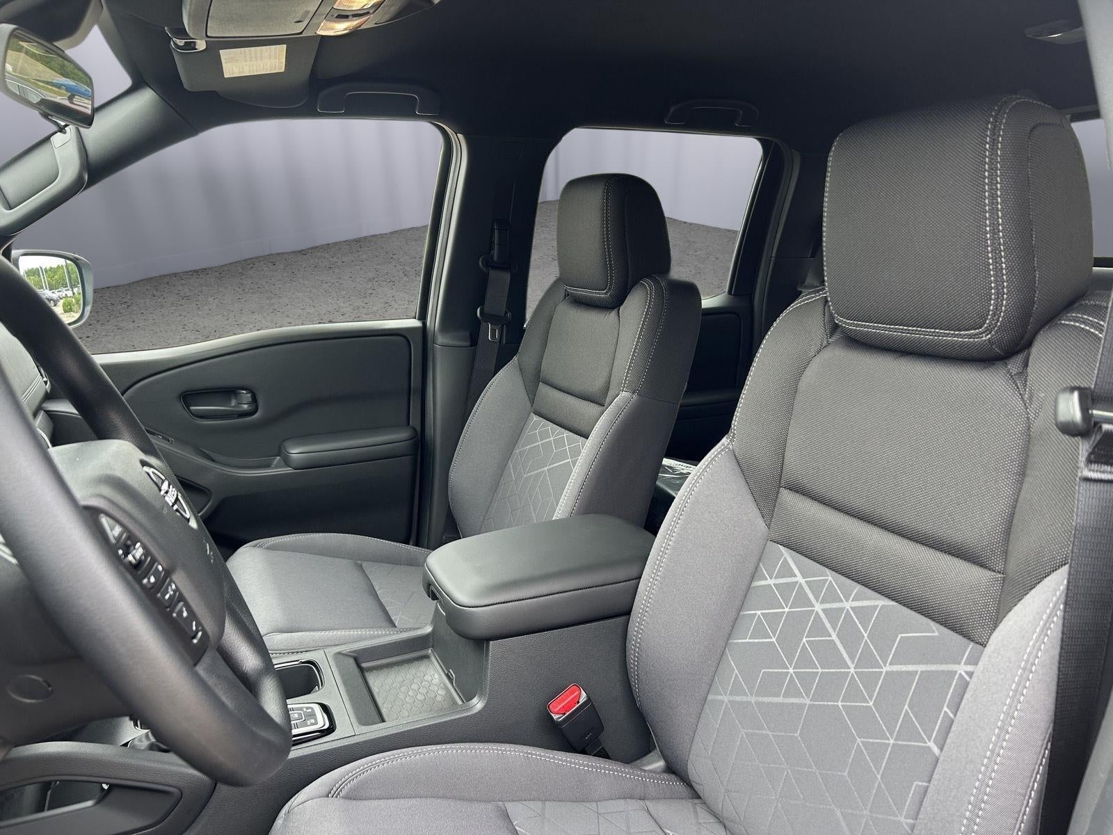 2026 Nissan Frontier Crew Cab SV