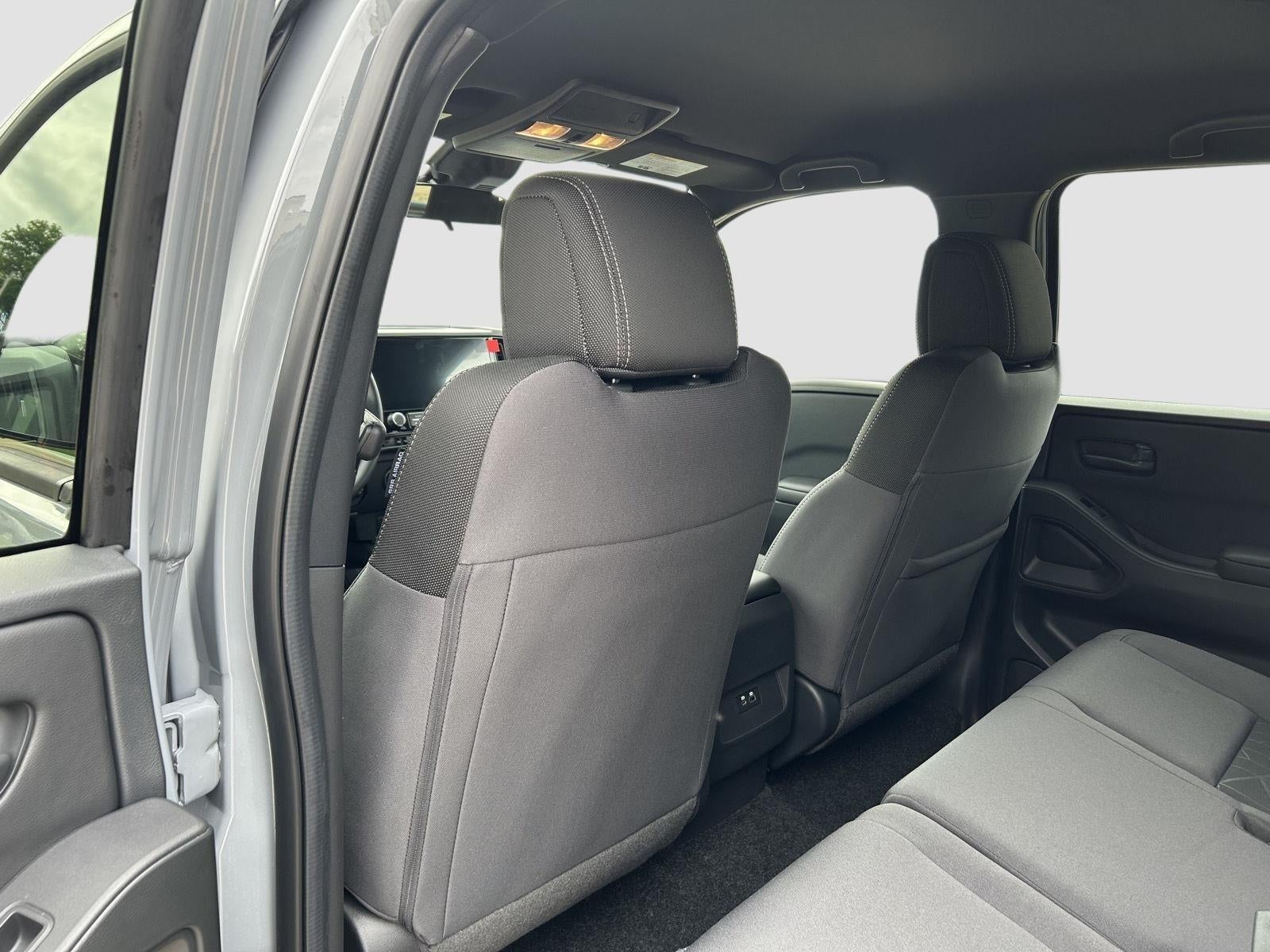 2026 Nissan Frontier Crew Cab SV