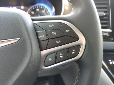 2022 Chrysler Pacifica Touring-L