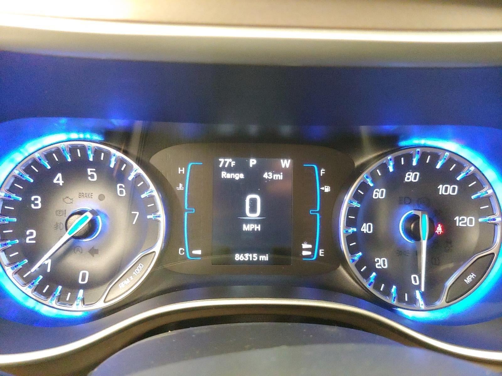 2022 Chrysler Voyager LX