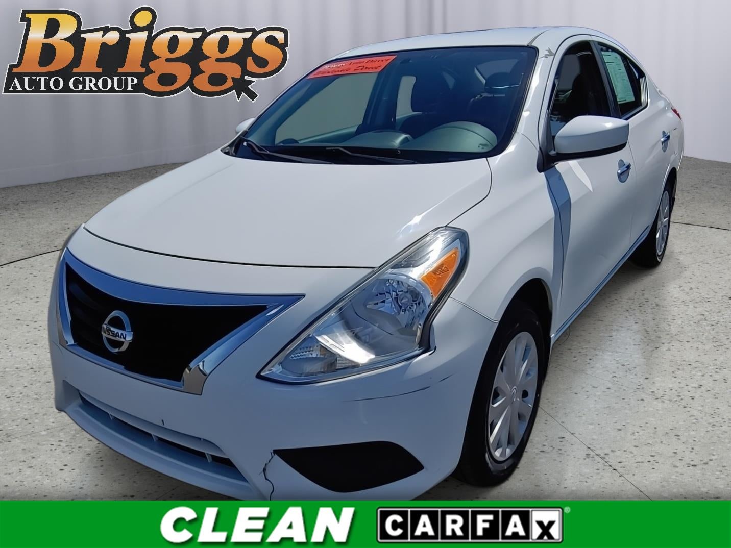 2018 Nissan Versa 1.6 SV CVT's photo