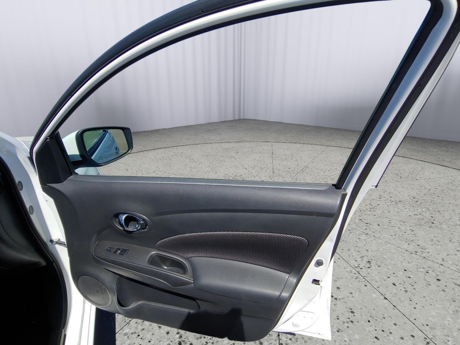 2018 Nissan Versa Sedan SV