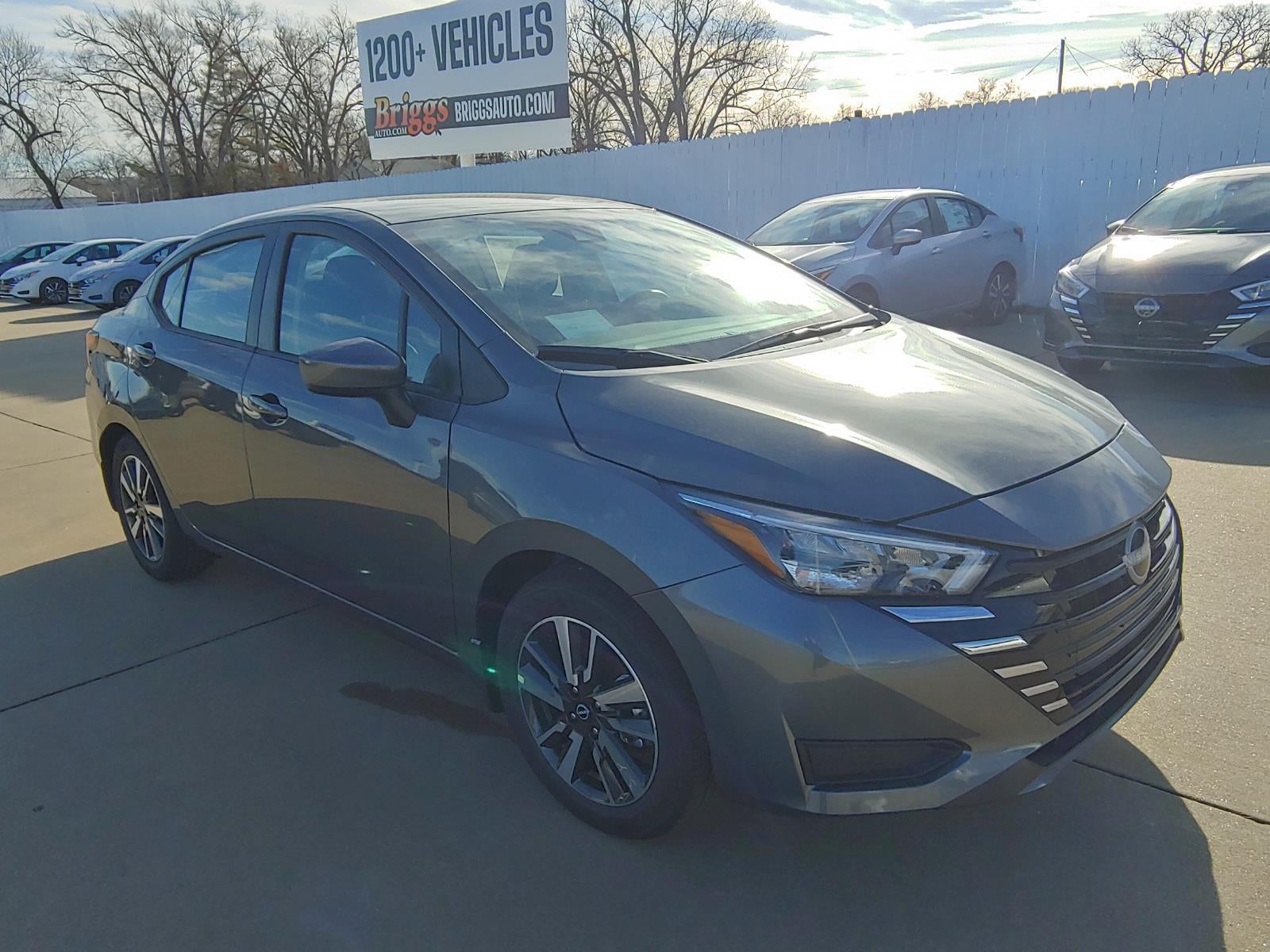 2025 Nissan Versa SV