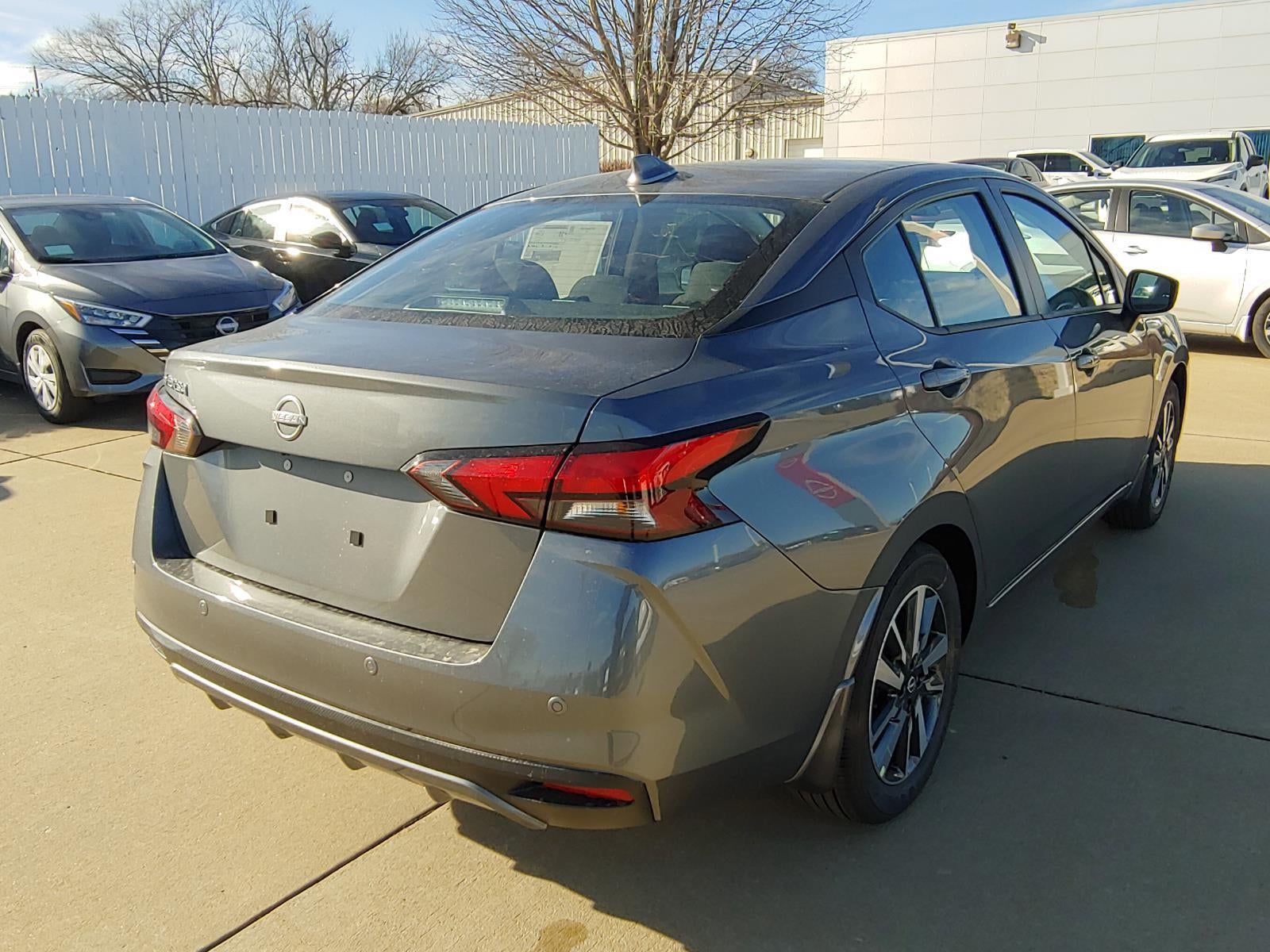 2025 Nissan Versa SV