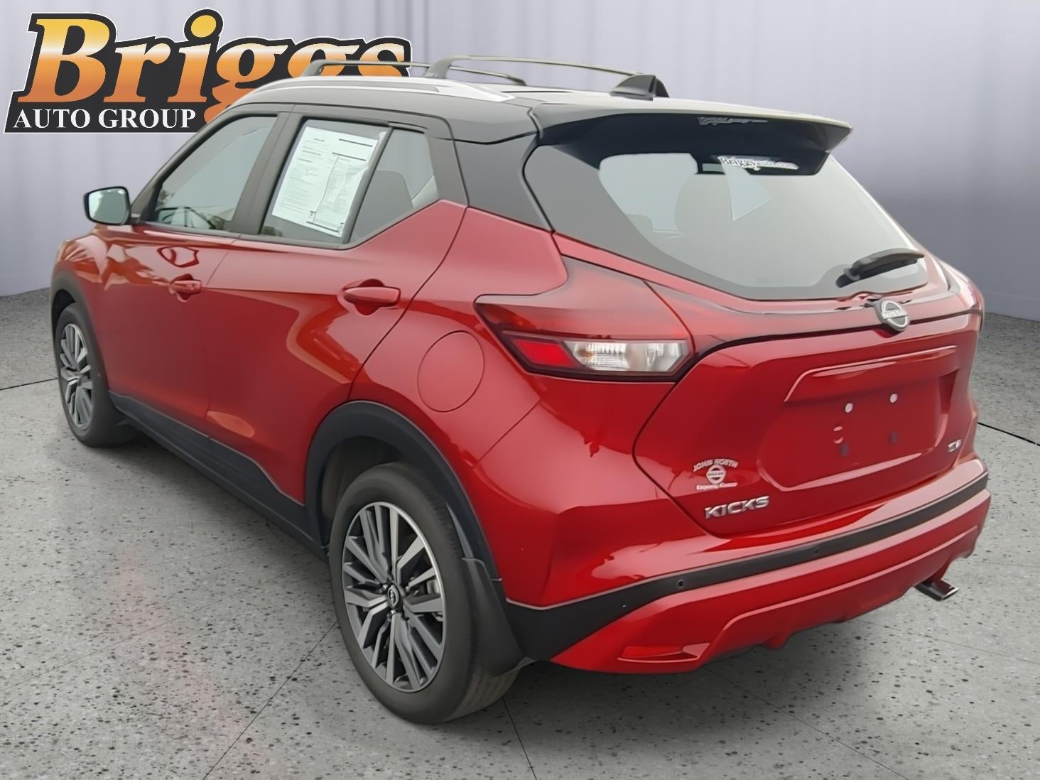 2022 Nissan Kicks SV