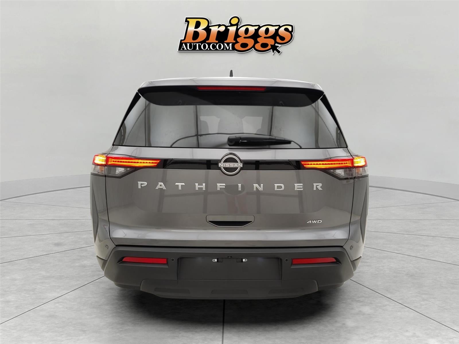 2024 Nissan Pathfinder S
