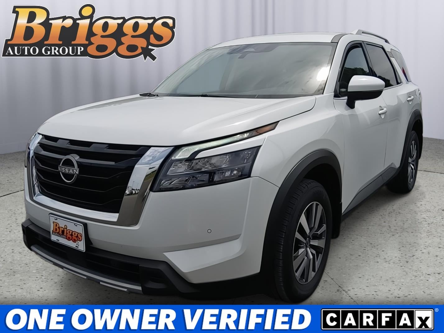 2025 Nissan Pathfinder SL 4WD's photo