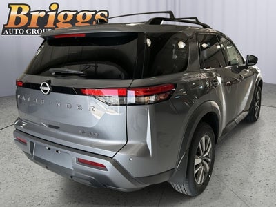2026 Nissan Pathfinder SL