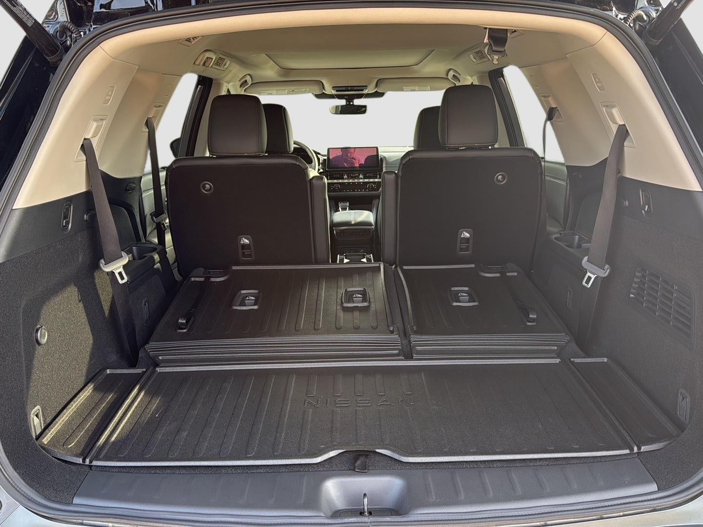 2026 Nissan Pathfinder Platinum - Photo 12