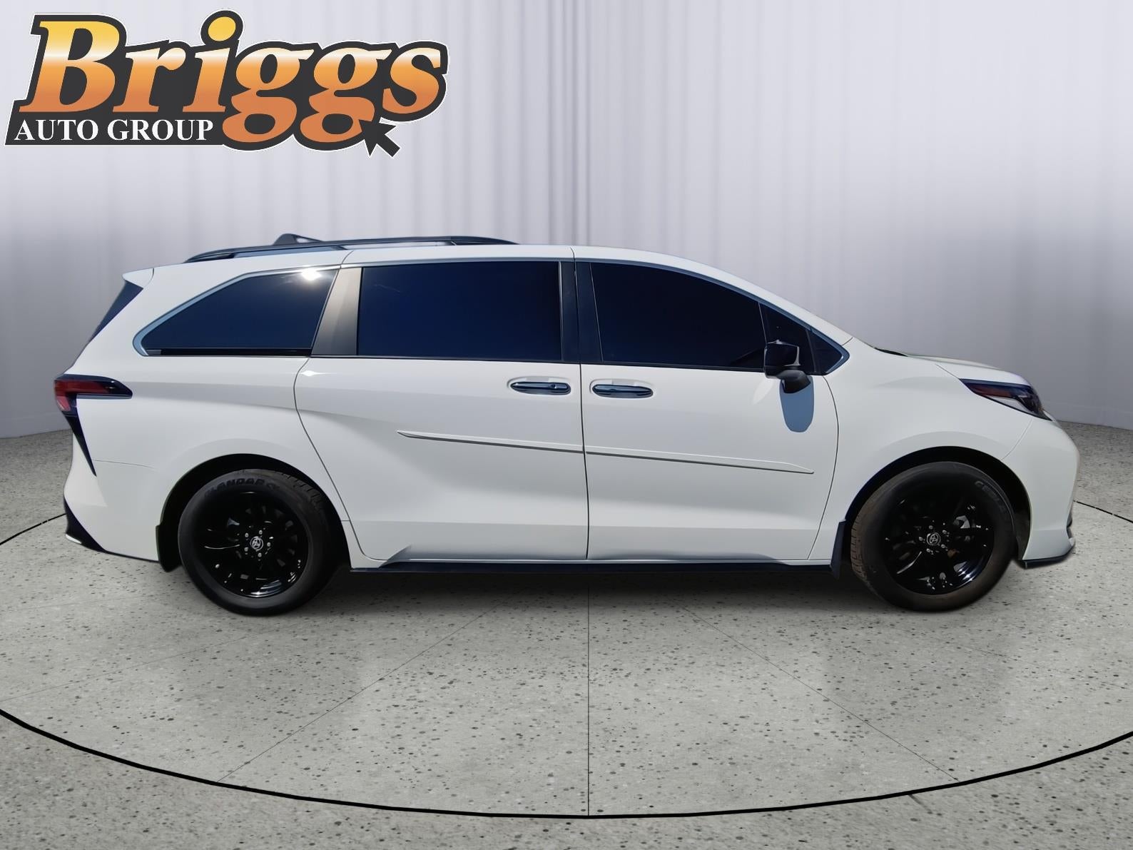 2023 Toyota Sienna XSE