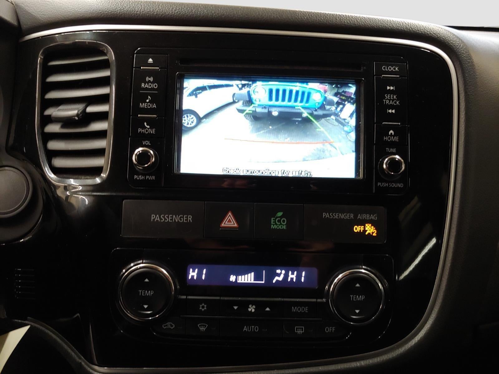 2017 Mitsubishi Outlander ES