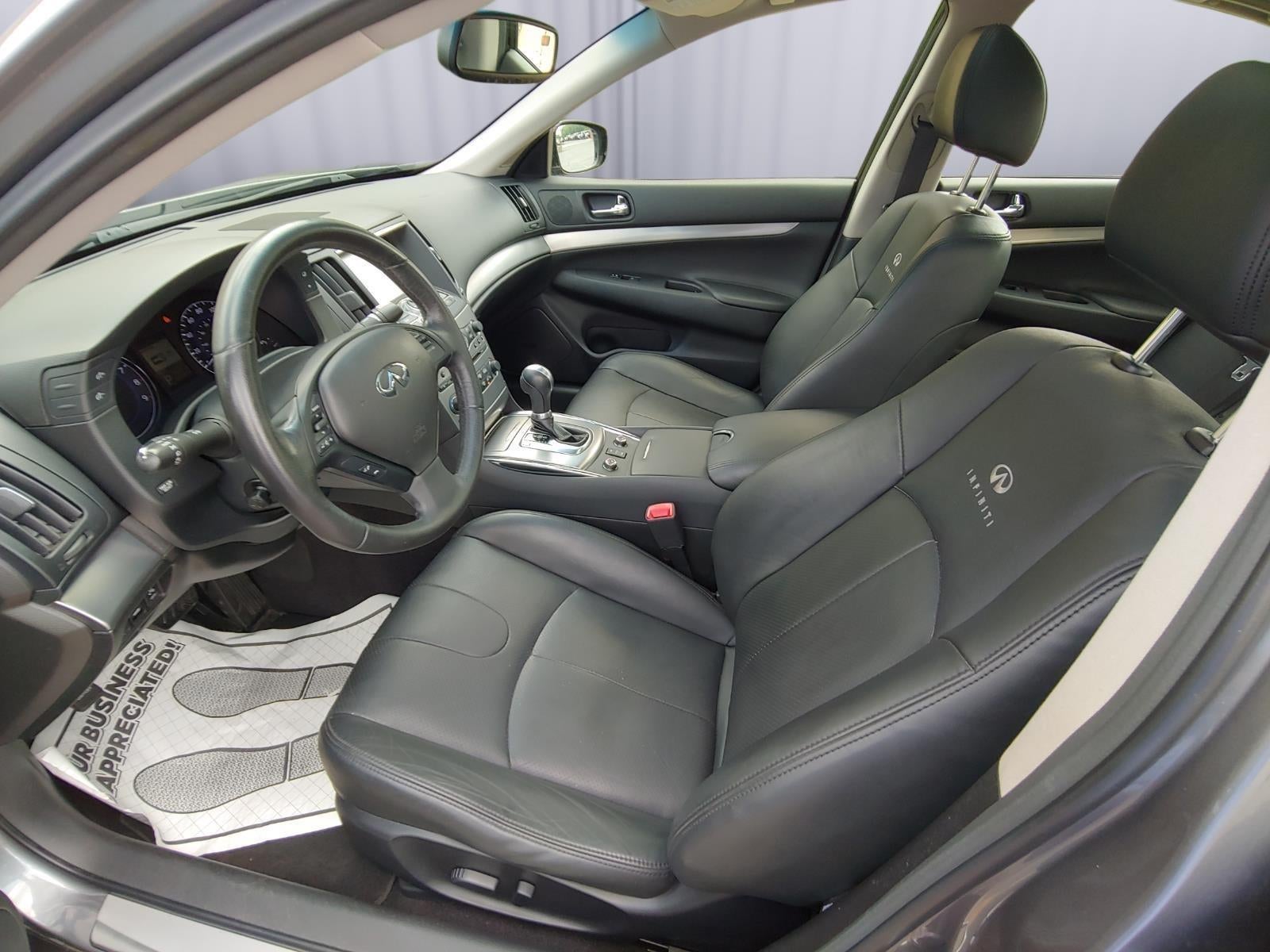 2013 INFINITI G37 Sedan x