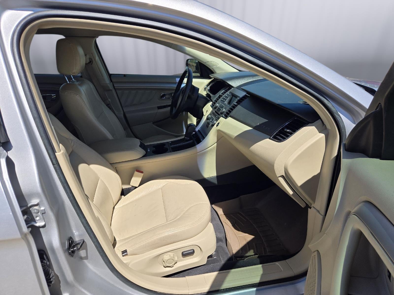 2017 Ford Taurus SE