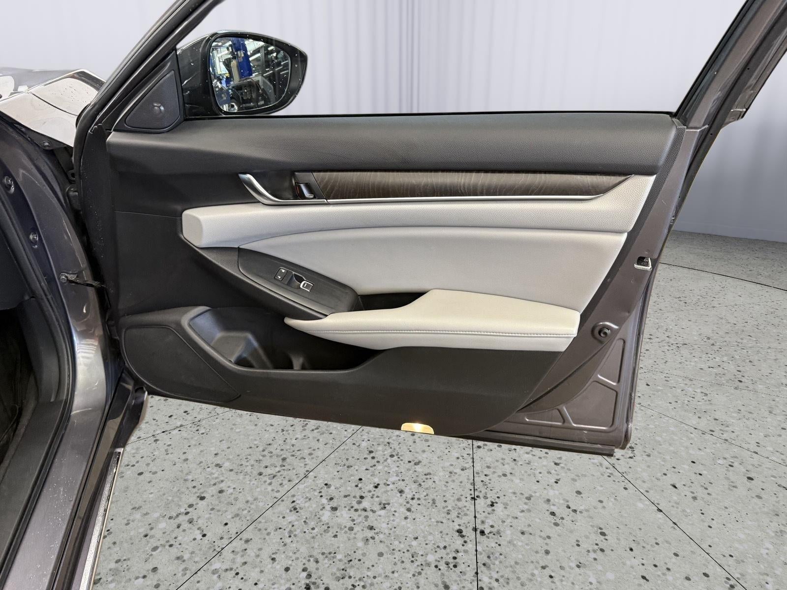 2020 Honda Accord Hybrid Touring