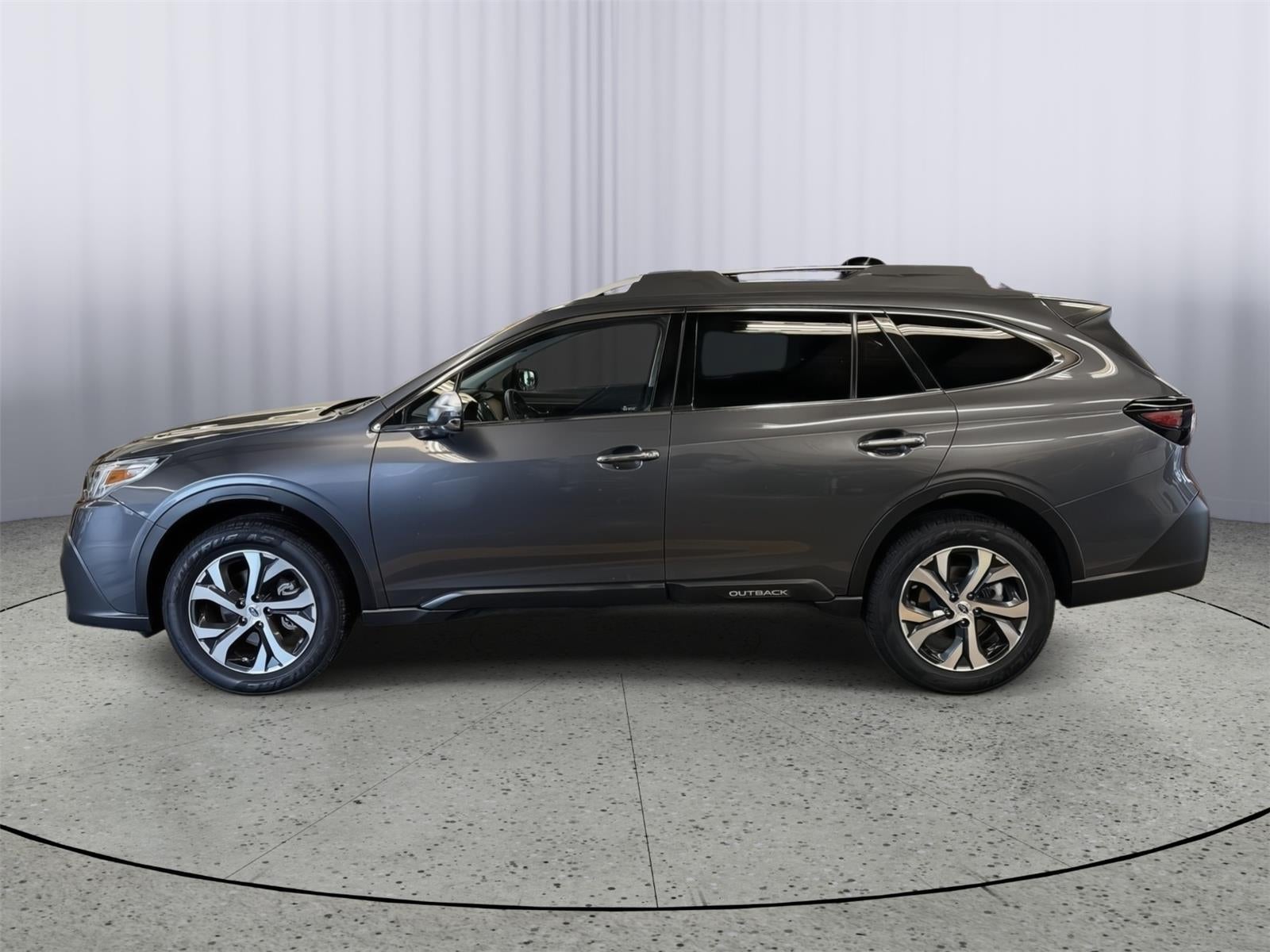 2022 Subaru Outback Touring XT