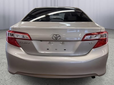 2014 Toyota CAMRY SE