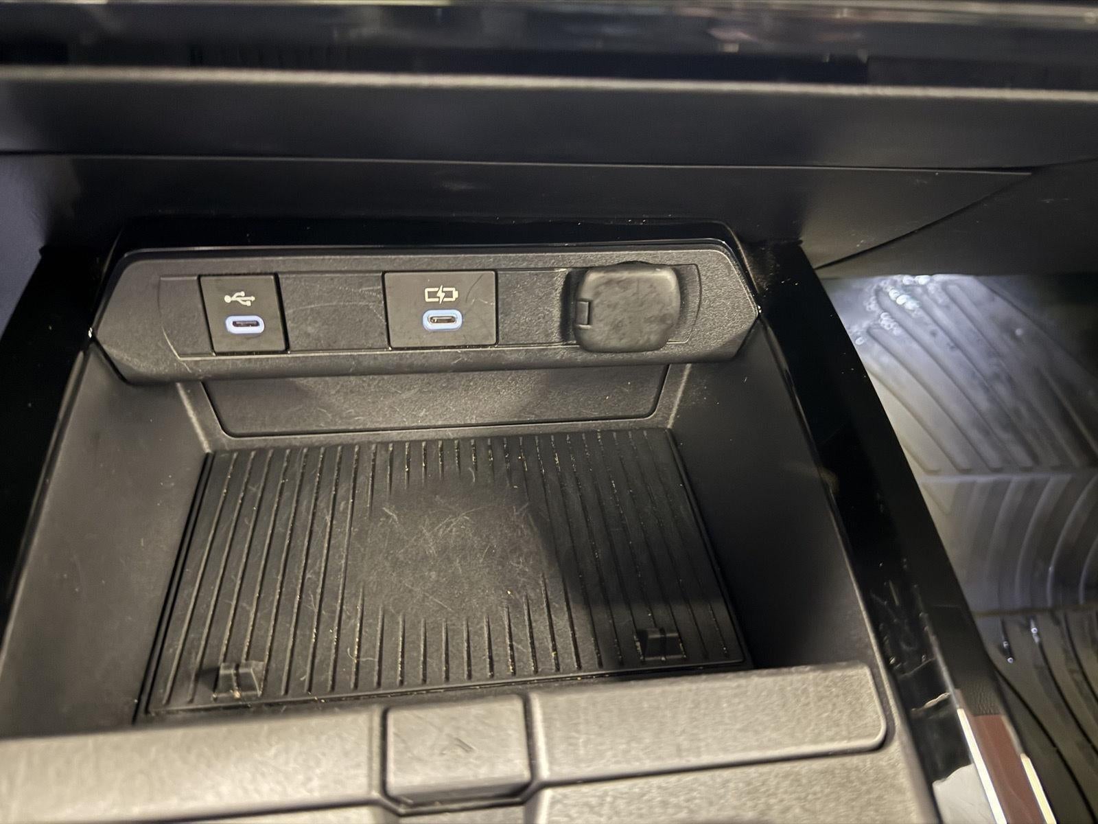 2023 Toyota Prius XLE