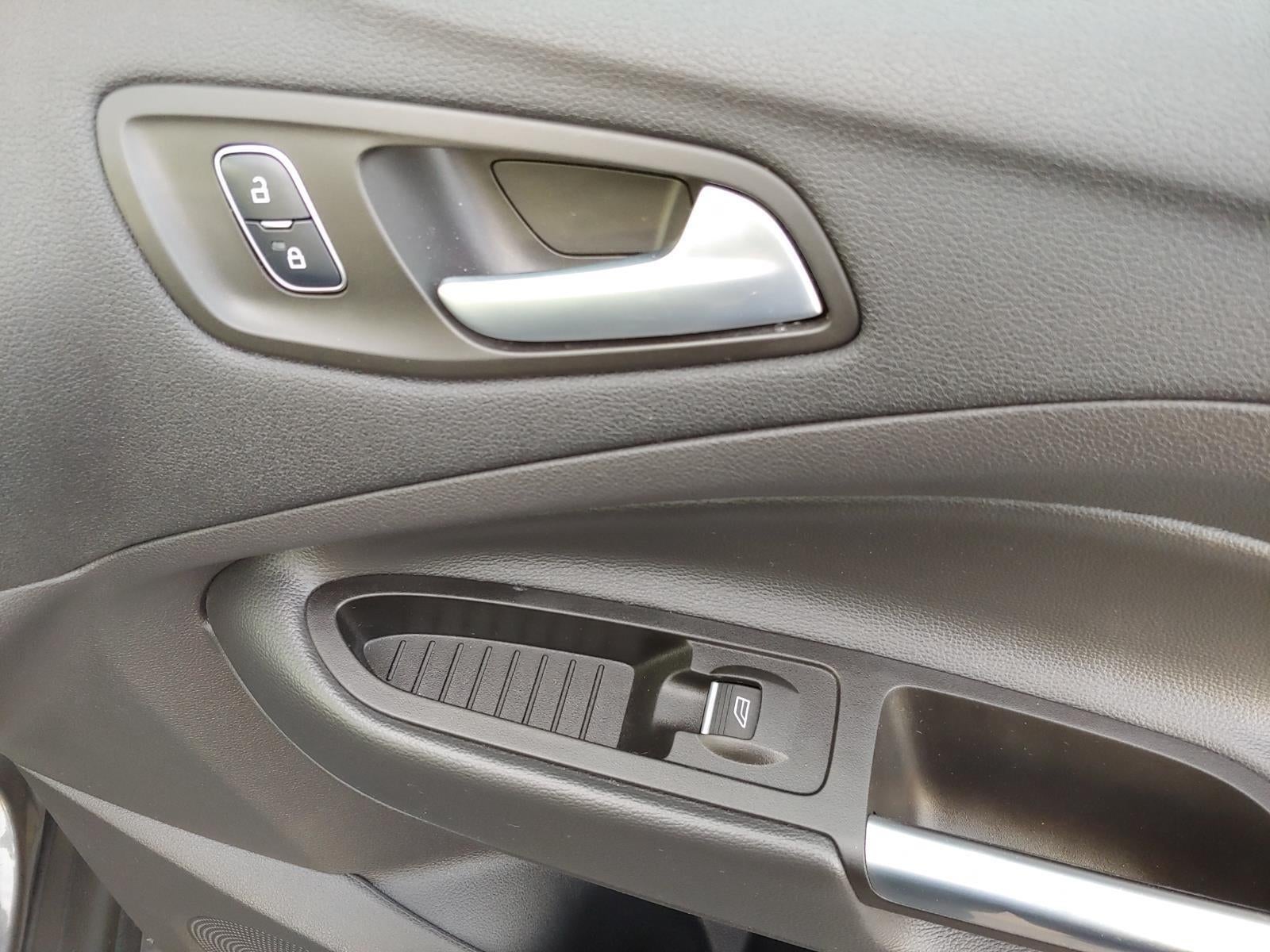 2017 Ford C-Max Hybrid SE