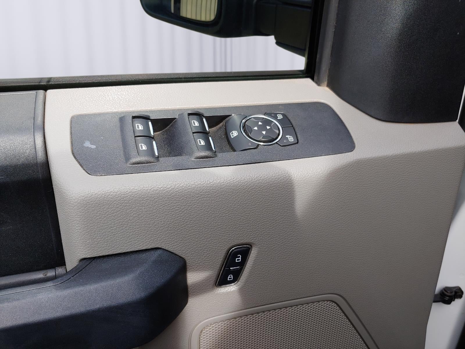 2017 Ford Super Duty F-250 SRW XLT