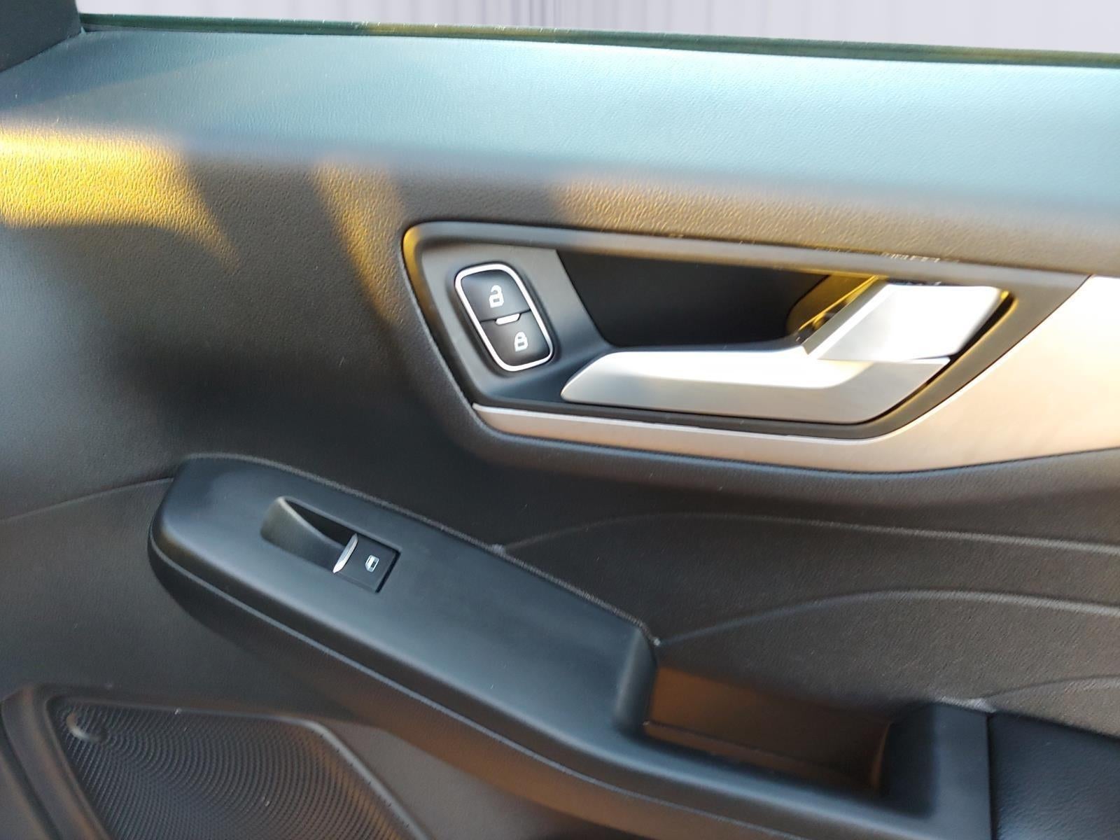 2021 Ford Escape SE Hybrid