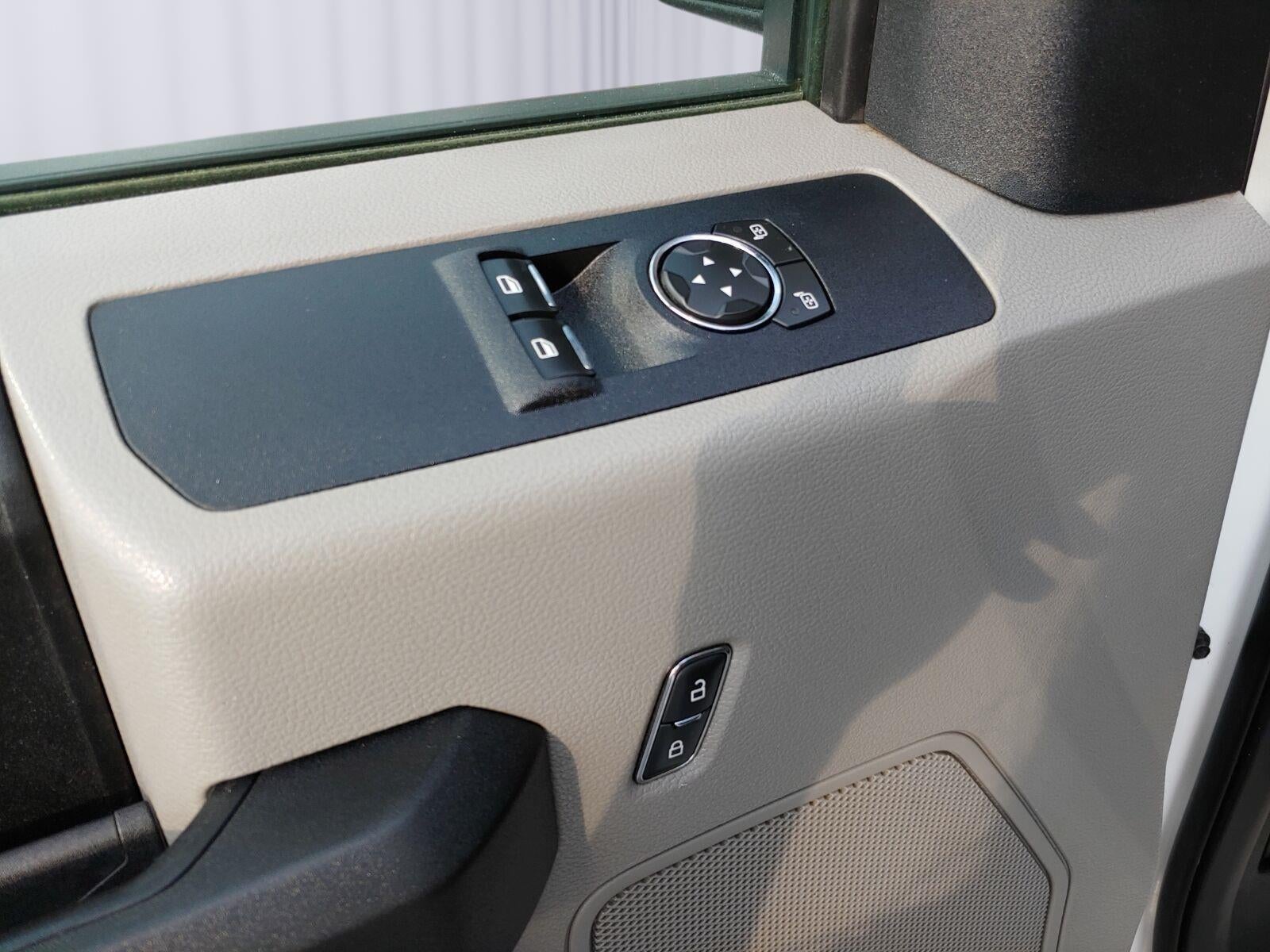 2018 Ford Super Duty F-350 SRW XL