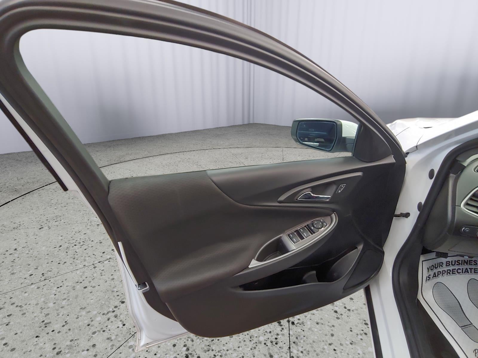 2022 Chevrolet Malibu LS