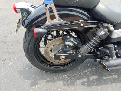 2011 HARLEY-DAVIDSON STREETBOB Base