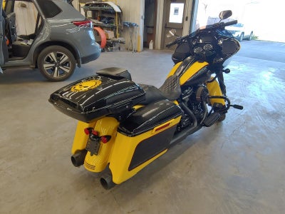 2023 HARLEY-DAVIDSON ROAD GLIDE Base