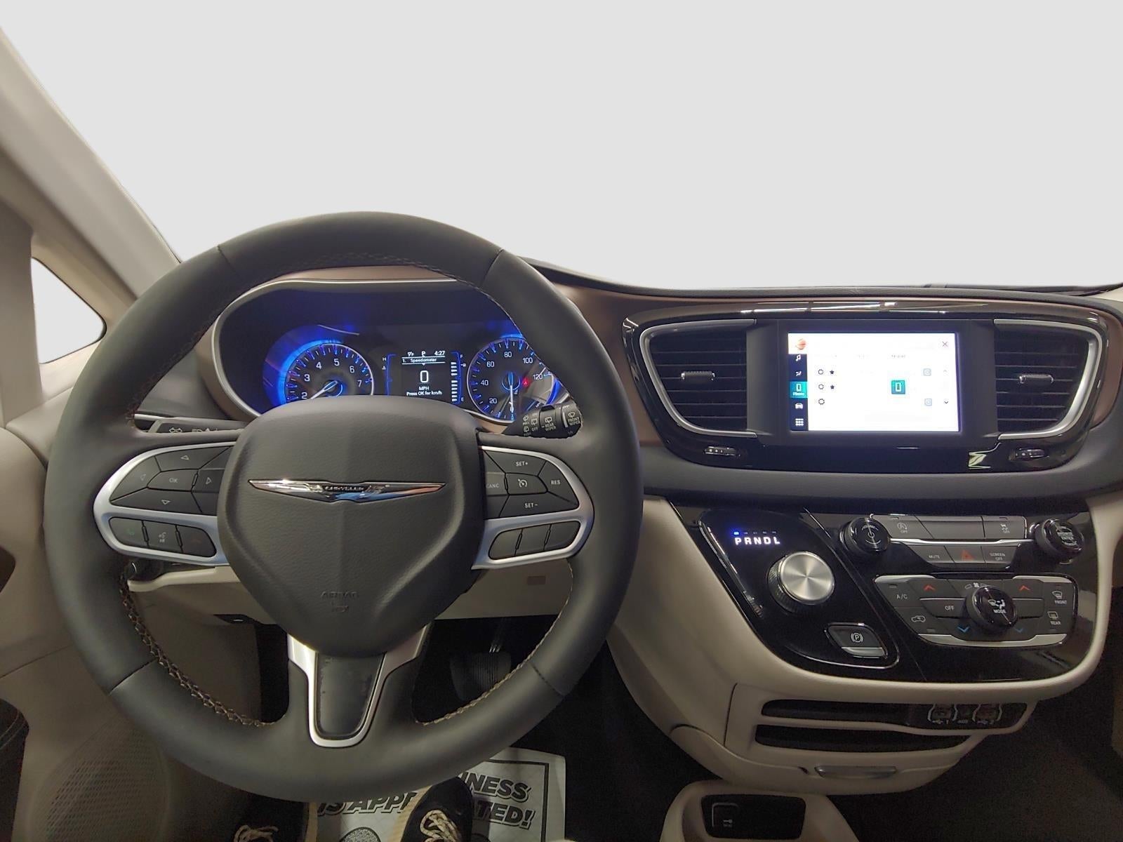 2024 Chrysler Voyager LX