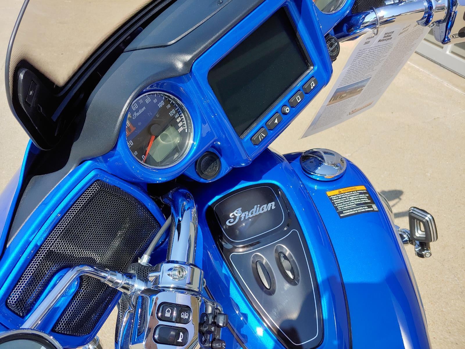 2021 INDIAN MOTOCYCLE CHIEFTAIN LIMITED Base