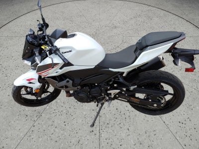 2023 KAWASAKI Z400 Base