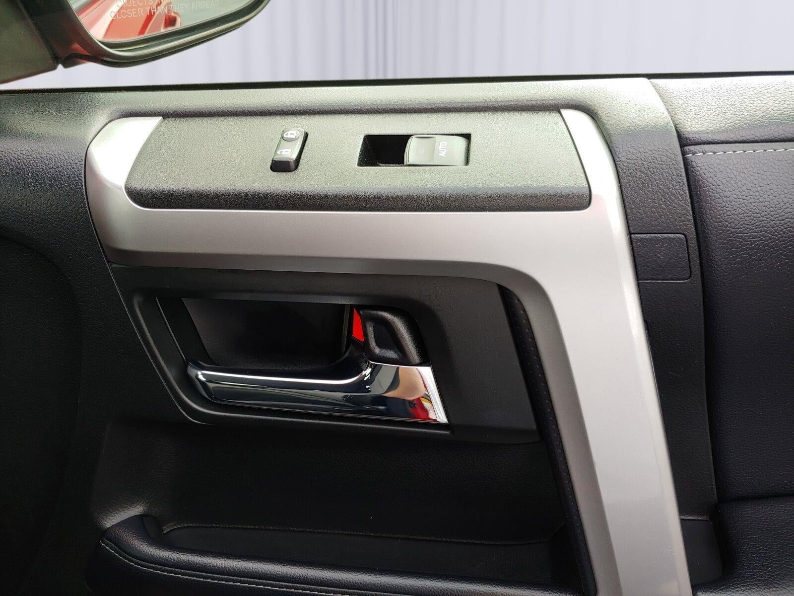 2019 Toyota 4 Runner Base