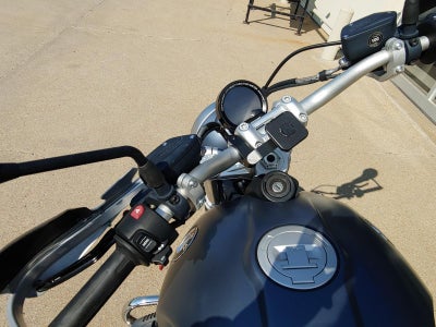 2019 BMW R NINE T SCRAMBLER Base