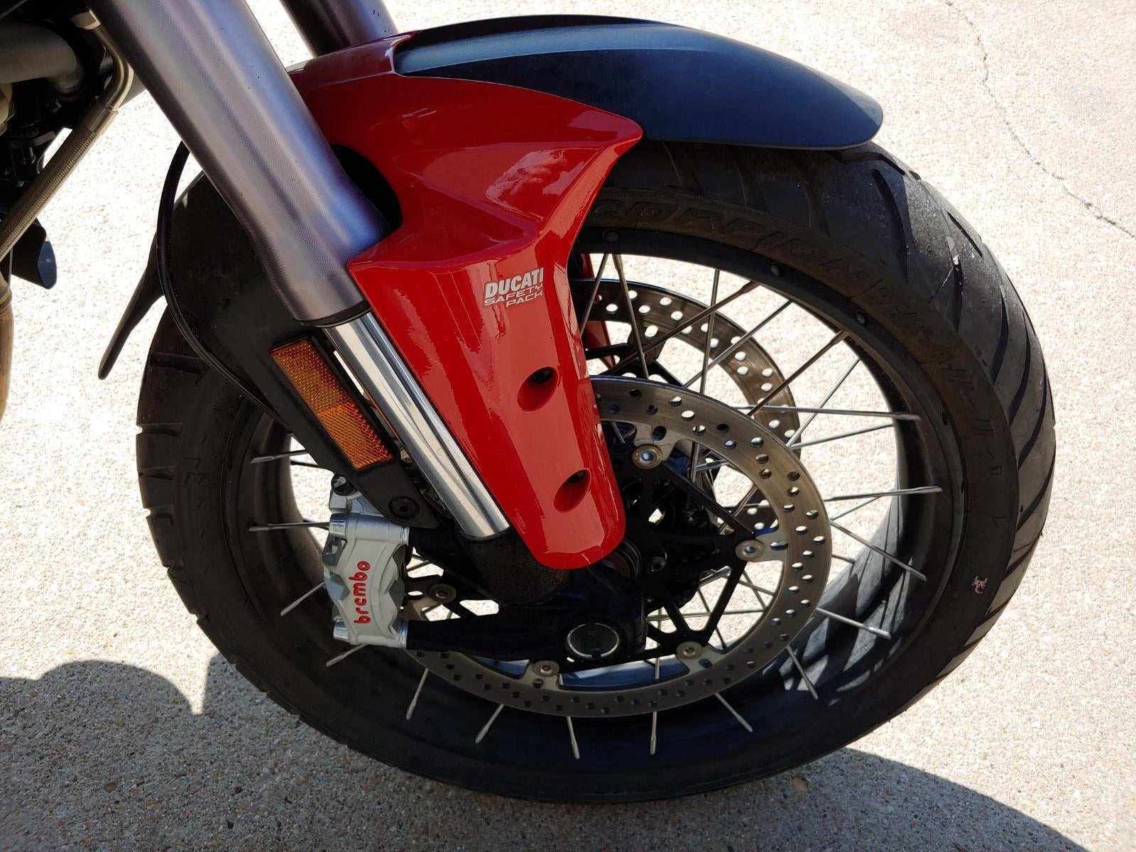 2022 DUCATI MULTISTRADA Base