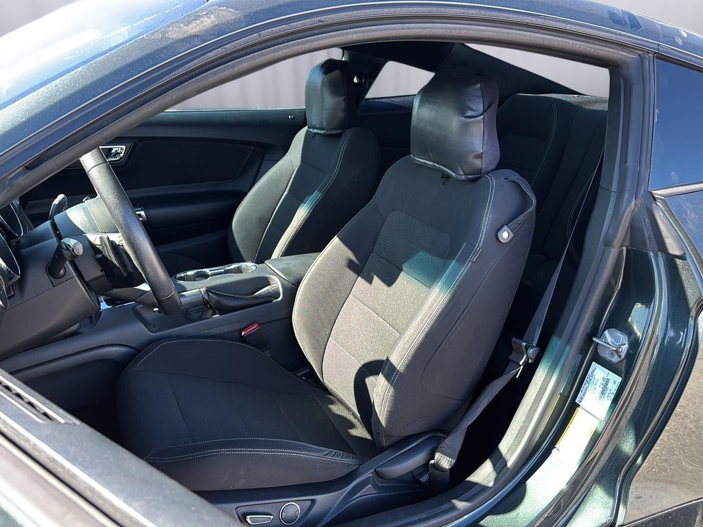 2015 Ford MUSTANG Base