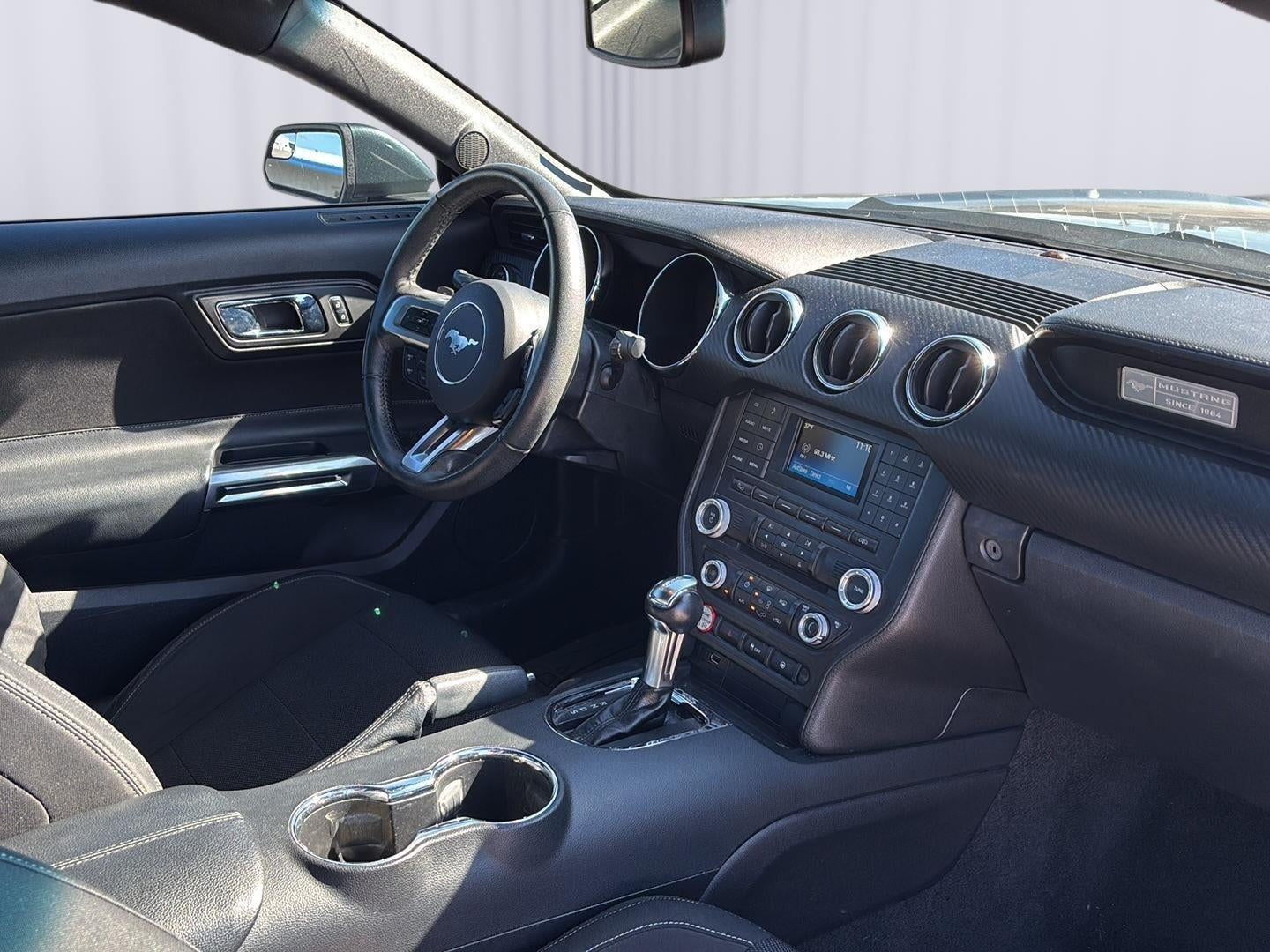 2015 Ford MUSTANG Base