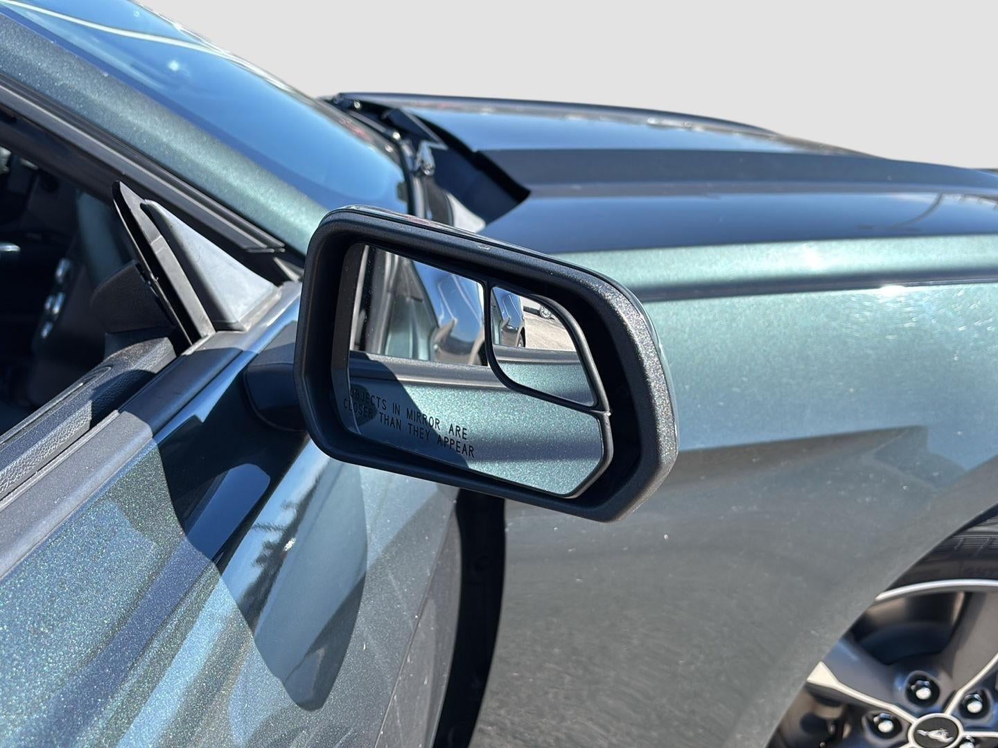 2015 Ford MUSTANG Base